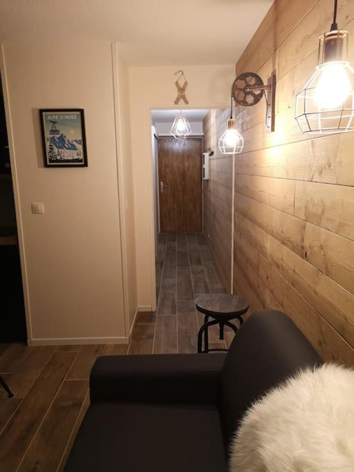 Апартаменти Au Pied Des Pistes Avec Parking Entierement Renove Huez Екстер'єр фото