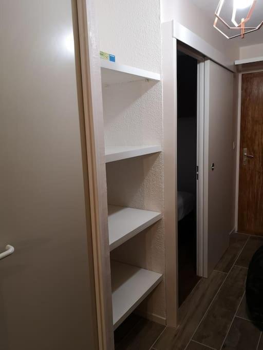 Апартаменти Au Pied Des Pistes Avec Parking Entierement Renove Huez Екстер'єр фото