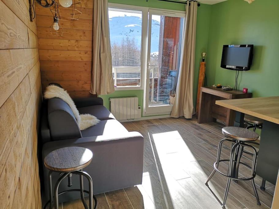 Апартаменти Au Pied Des Pistes Avec Parking Entierement Renove Huez Екстер'єр фото